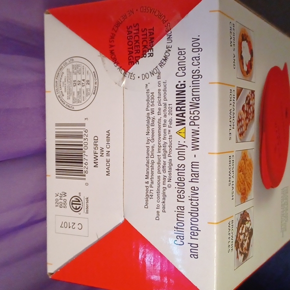 New Nostalgia Mini Waffle Maker Red - Picture 3 of 3